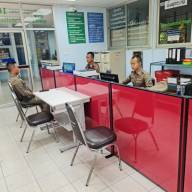 การปรับปรุงภูมิทัศน์ในห้องรับเเจ้งความเพื่อบริการ-ช่วยเหลือประชาชน ที่มาเเจ้งความ-ร้องทุกข์ในให้ทันสมัยเเละสวยงามเเละรองรับการตรวจของหน่วยงานต่างๆ สถานีตำรวจนครบาลท่าพระ